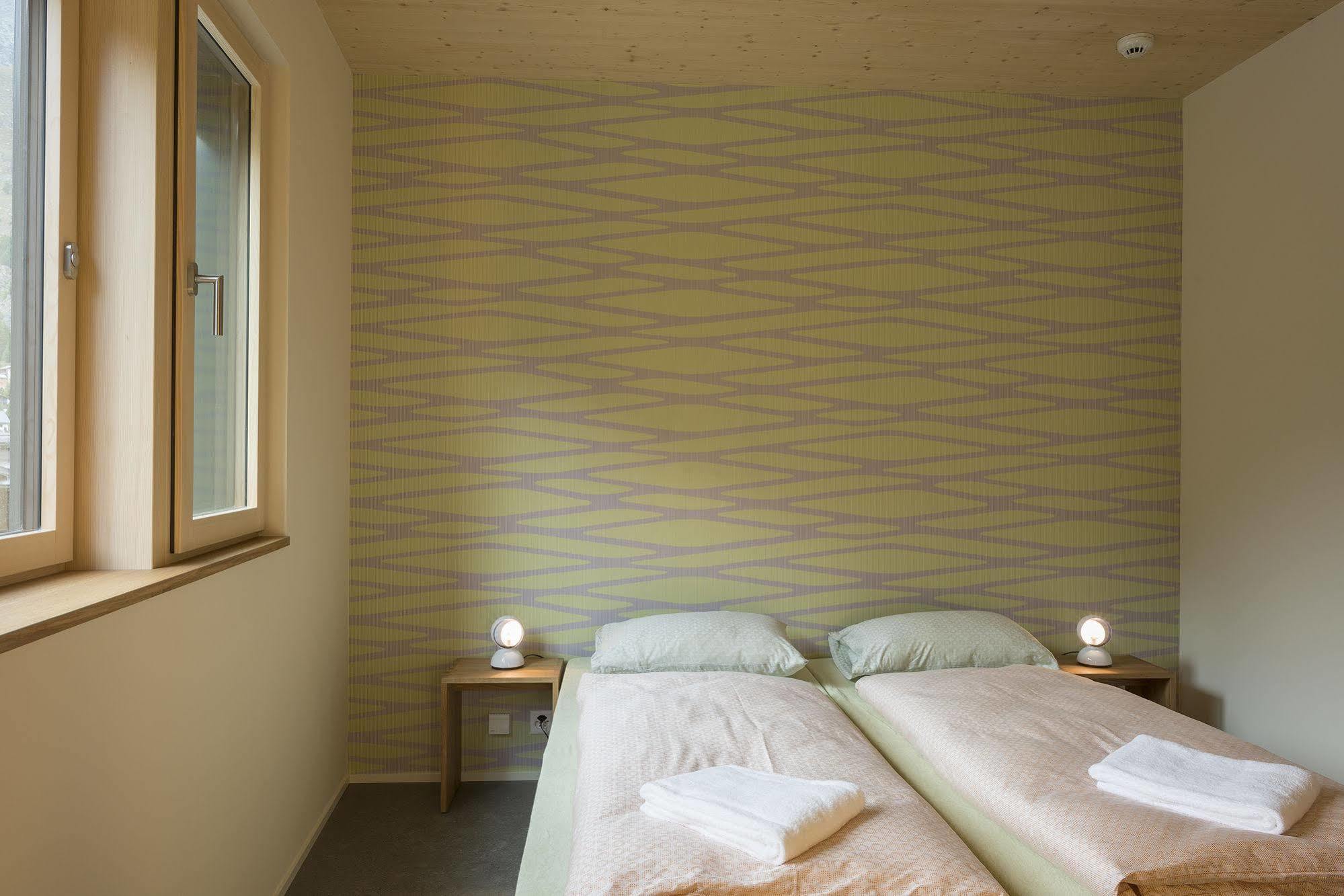 Saas-Fee Wellnesshostel4000 Екстер'єр фото
