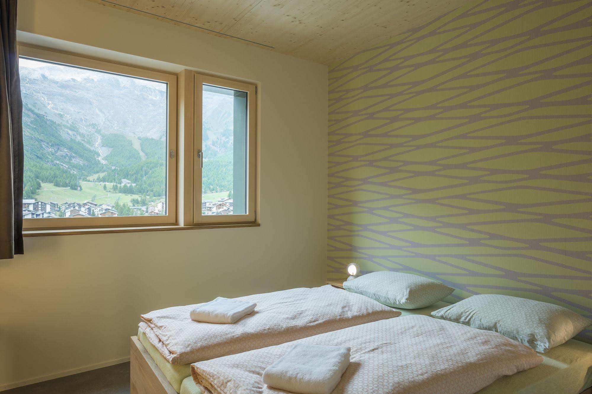 Saas-Fee Wellnesshostel4000 Екстер'єр фото