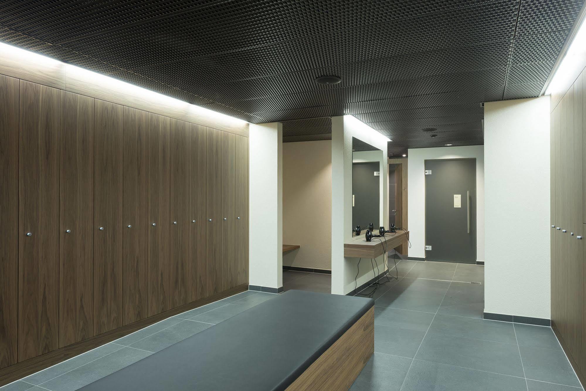 Saas-Fee Wellnesshostel4000 Екстер'єр фото